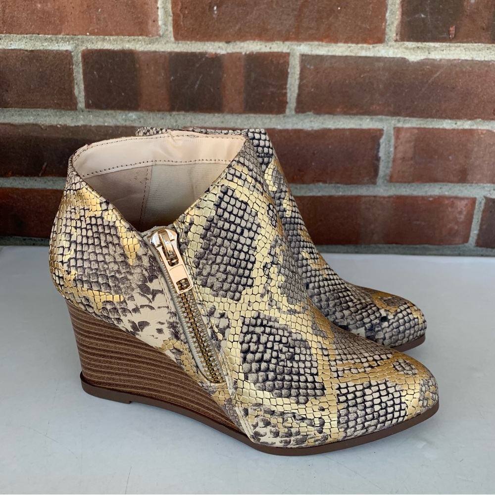 Tru Comfort Foam Animal Print Wedge Ankle Boots Women’s US 7 M NEW
